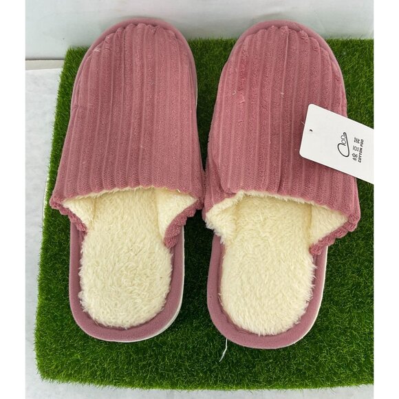 NEW PINK Plush Lined Slippers Open Toe Design Size medium Cozy Indoor House Sh - Picture 2 of 4
